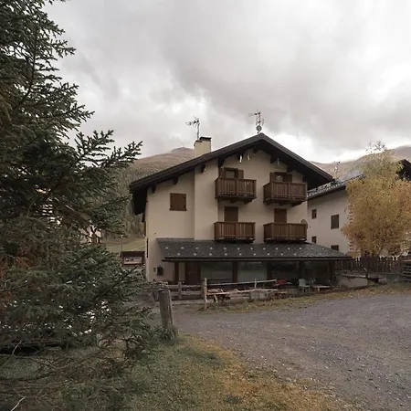 Snowberry Apartment *