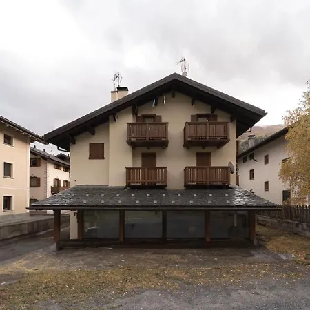 Snowberry Apartment